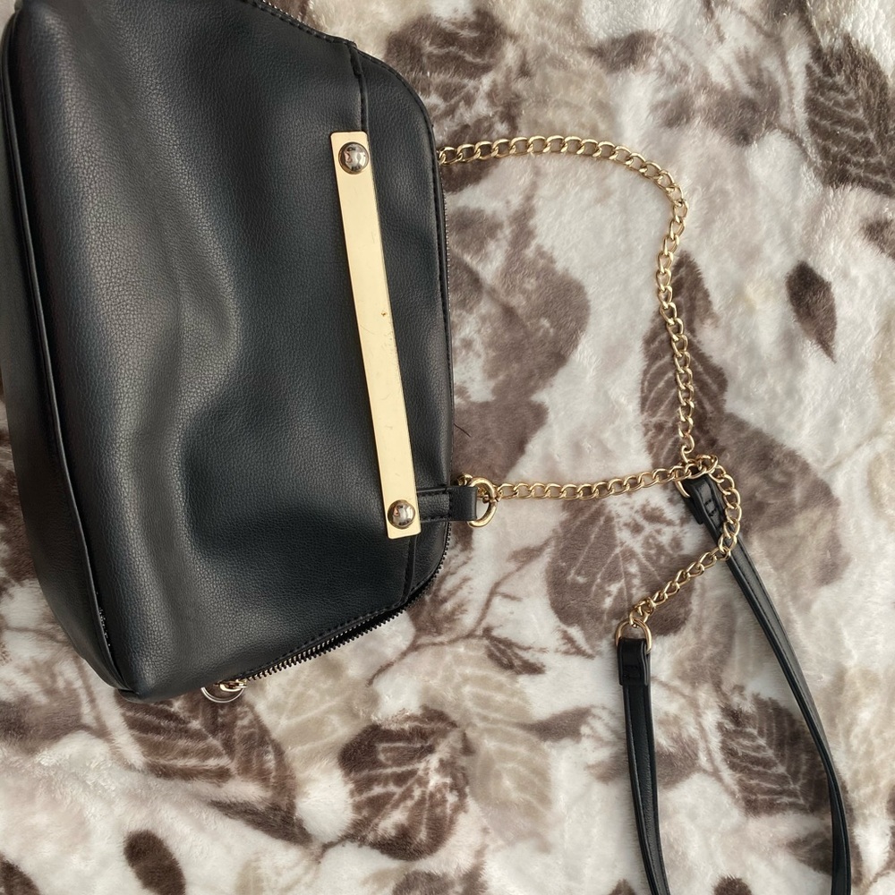 Black crossbody purse